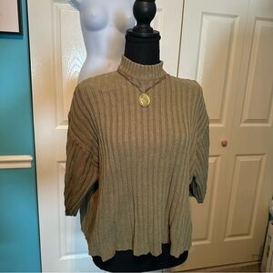 Nicole Miller Gold Necklace With‎ Pendent NWT